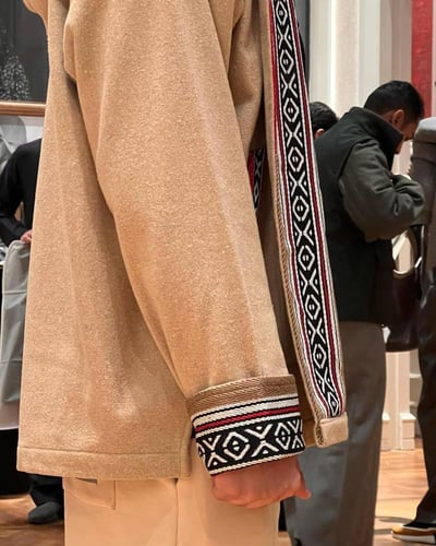 جاكيت مطرز بتطريز فخامة