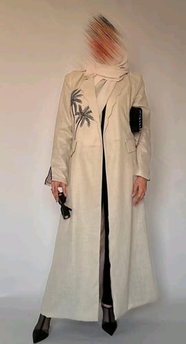 عبايه نجديه بتطريز سفين ونخله