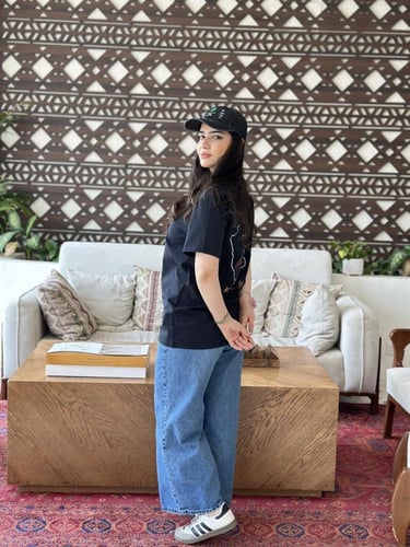 تشيرت القائد