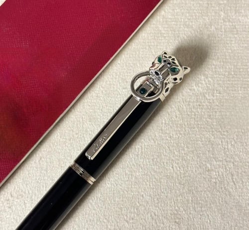 قلم يعكس أناقتك