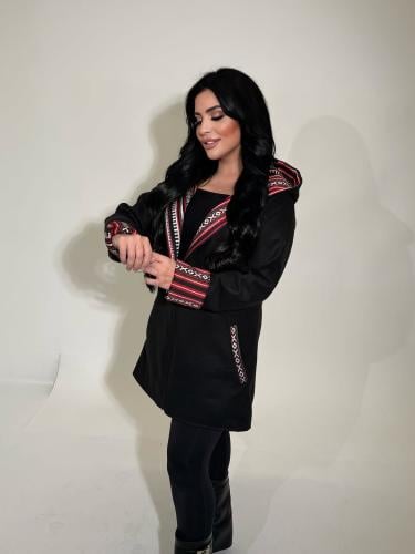 جاكيت فاخر بتصميم يجمع يين التراث