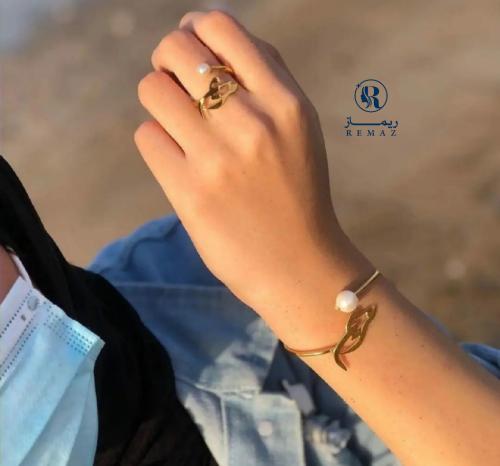 أسواره مع خاتم مميزًا