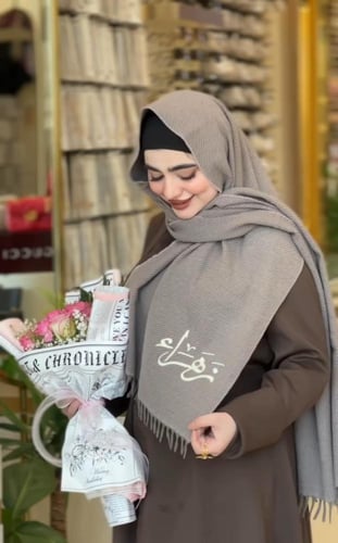 سكاف مع شال أنيق ليمنحك دفئًا