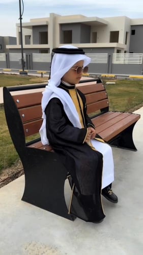 دقلة أطفال العيد الجديدة