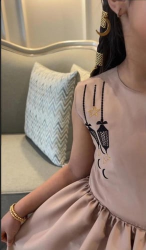 فستان بناتي انيق أضف لمسة