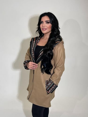 جاكيت فاخر بتصميم يجمع يين التراث