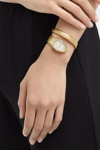 ساعة الافعى الثعبان العصرية