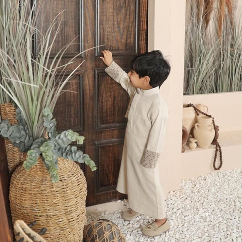 ثوب طفلك بالاسم