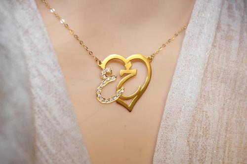 سلسال بحرفك من تحب