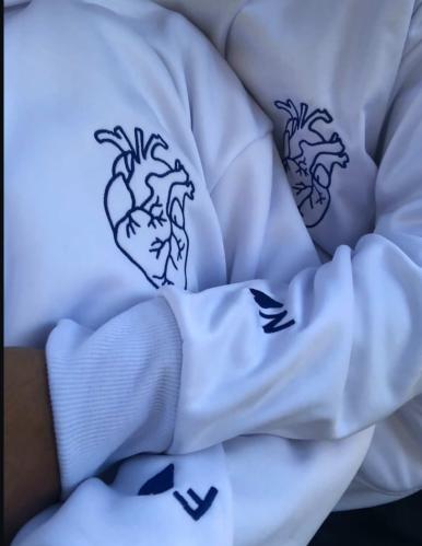 هودي بالحروف على الكم شتوي