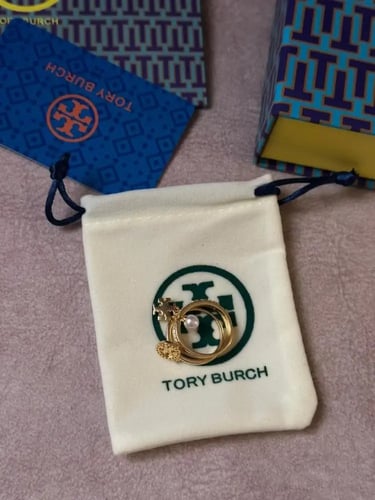 خاتم توري بورش