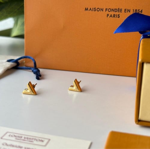 حلق لويس فيتون