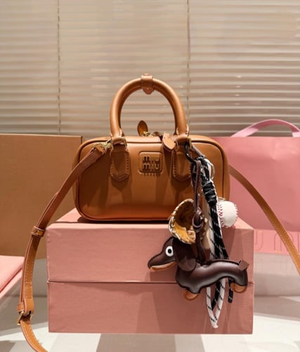 شنطة ميو ميو 11*20