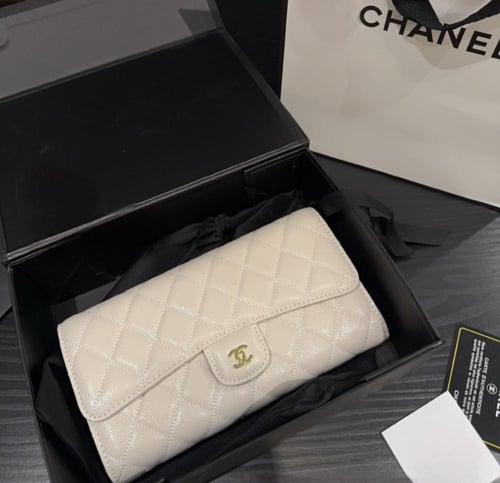 شنطة شانيل (12*22)