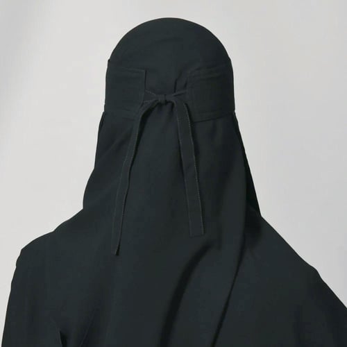 نقاب طويل بمطاطين و ربطة اغلاق