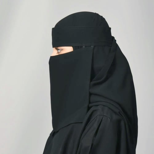 نقاب قصير بمطاطين وربطة اغلاق