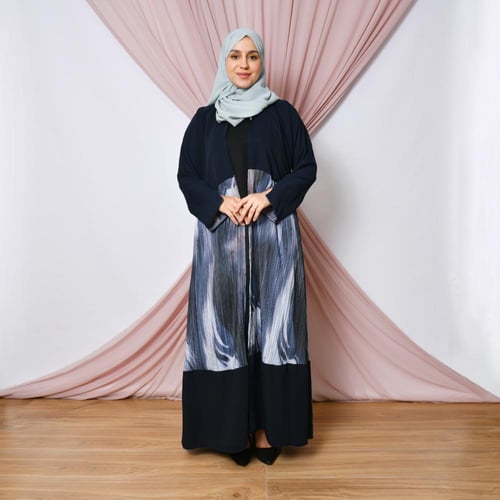 عباية سوداء