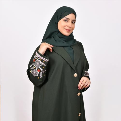 عباءة كحلي غامق (أخضر داكن) بياقة كلاسيكية وأزرار ذهبية - أكمام مطرزة بتصميم زهري فاخر