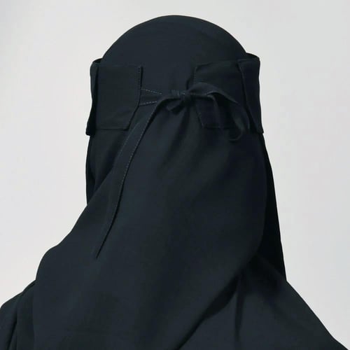 نقاب شمسي طويل بمطاط واحد مع ربطة اغلاق