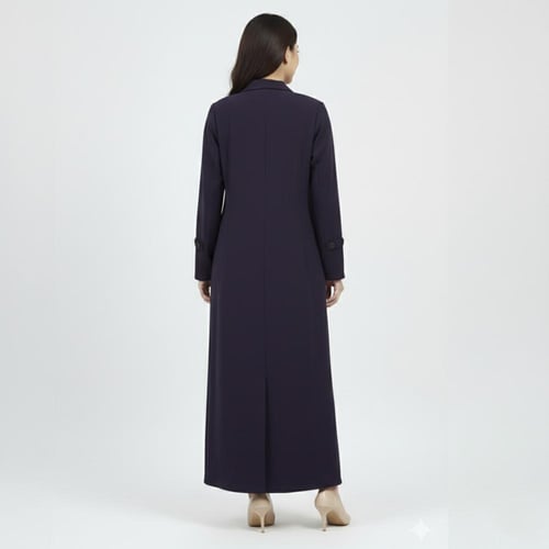 بليزر راقي بلون البنفسجي مزود بجيوب ومزين بأزرار