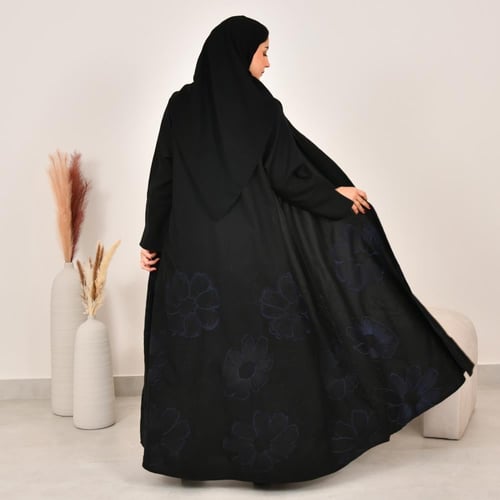 عباية لق سوداء كلوش بتطريز انيق باللون الكحلي اسفل...