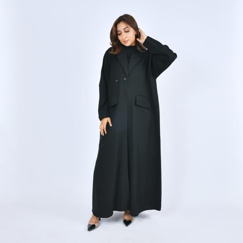 عباية سوداء بليزر مزودة بجيوب امامية