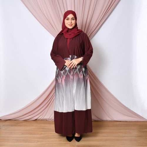 عباية سوداء