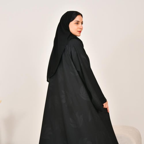 عباية سوداء كلوش بطبعات على كامل العباية