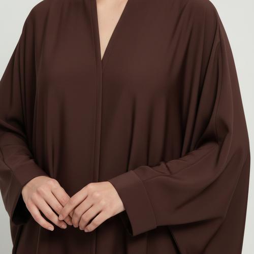 عبايةسادة بقصة ربع بشت