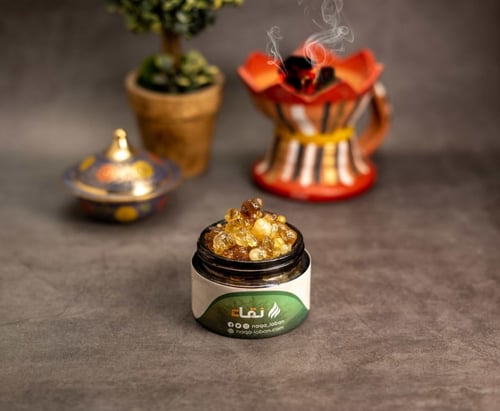 لبان مسقى بخشب الصندل (80) جرام