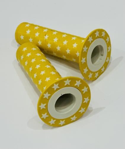 مساكات نجوم صفراء