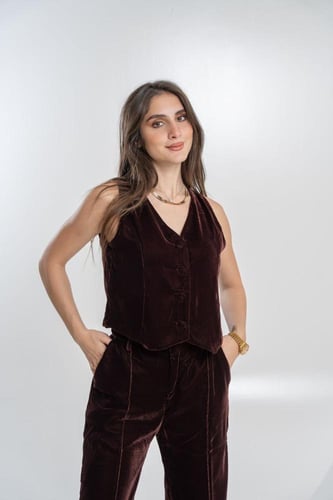 ‎طقم سديرية - بني