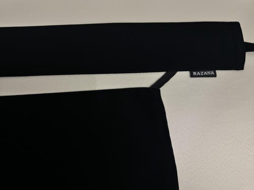 نقاب قصير (مقوى خفيف) بمطاط مائل