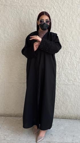 عباية نمار سوداء للدوام بتدخيلة كم