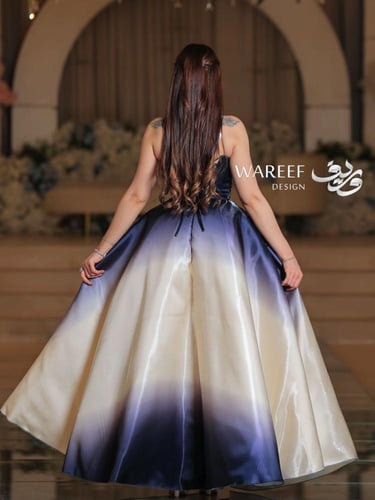 فستان سهره باللون الكحلي والابيض