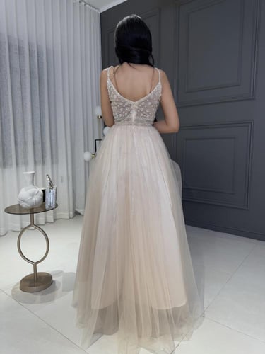 فستان توب بتطريز فصوص انيق