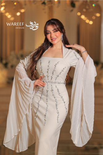 فستان سهره بيج باكمام واسعه وطويله