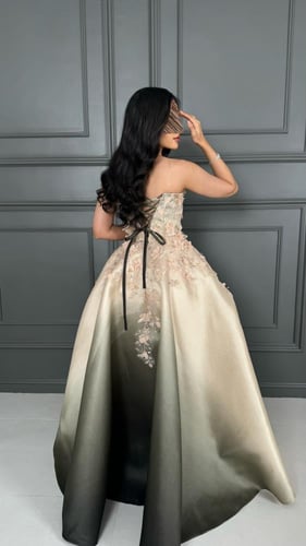 فستان سهرة اومبريه بياقة مكشوف