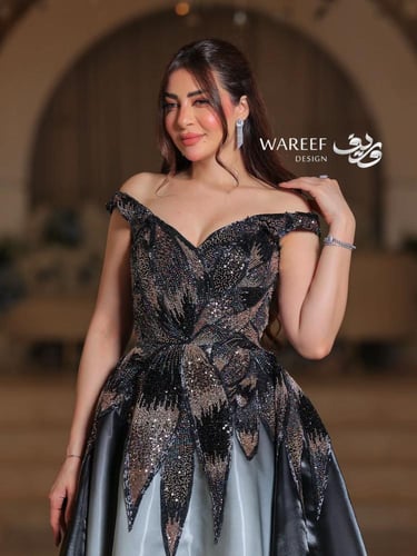 فستان شهرة أوف شولدر بدرجات الرمادي – أناقة بلمسة...