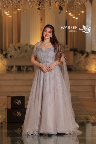 فستان سهره رمادي موف بجناح خلفي طويل