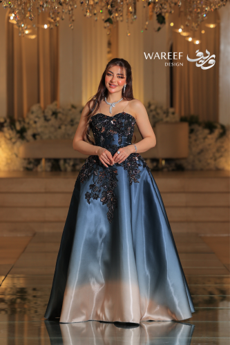 فستان سهره بتدرجات الكحلي وتطريز مميز