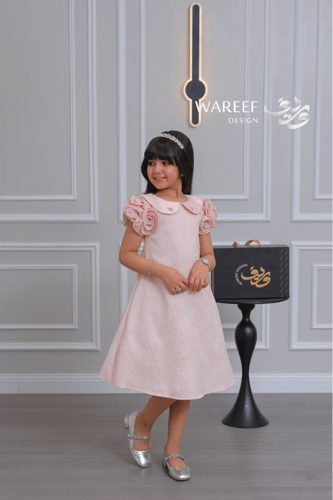 فستان بناتي وردي ناعم بأكمام ورود ثلاثية الأبعاد و...