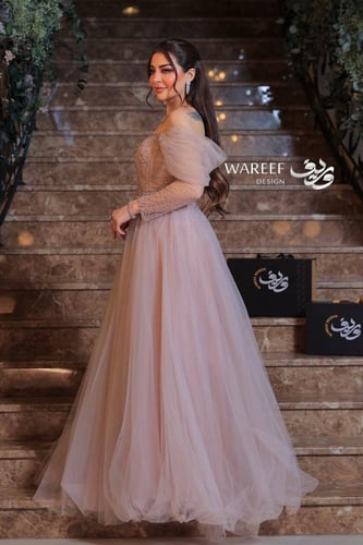 فستان سهره تل وردي فاتح