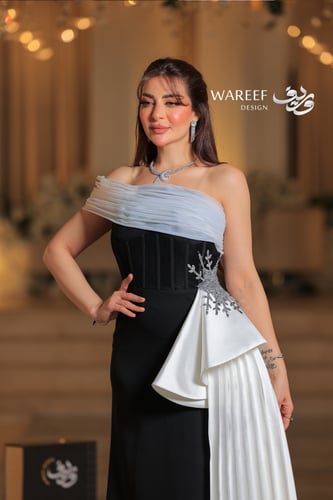 فستان سهره ون شولدر ضيق مع ذيل جانبي