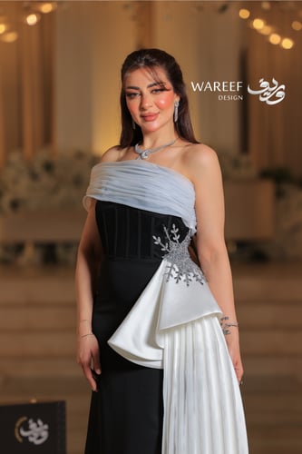 فستان سهره ون شولدر ضيق مع ذيل جانبي