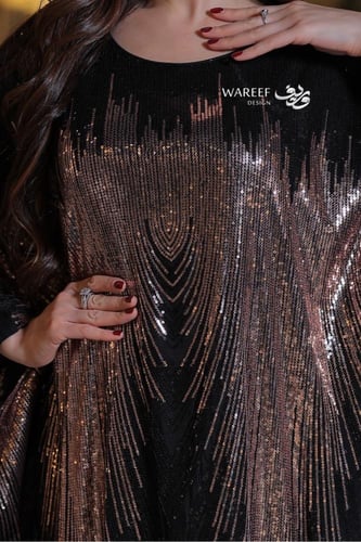 جلابية ترتر بنقوش شعاعية