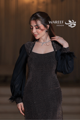 فستان سهرة أسود طويل لامع مع أكمام شيفون طويلة منف...