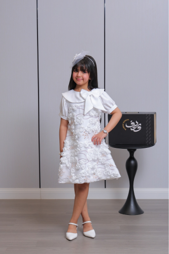 فستان بناتي بتطريز ورود ثلاثية الأبعاد وياقة فيونك...