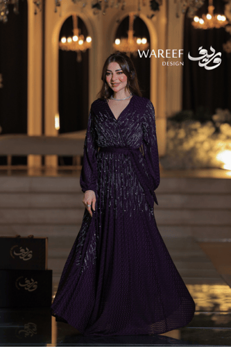 فستان سهرة بنفسجي طويل تطريز خرز فضي أكمام طويلة ح...