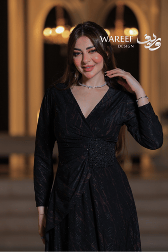 فستان سهرة أسود طويل ياقة V أكمام طويلة حزام خصر م...